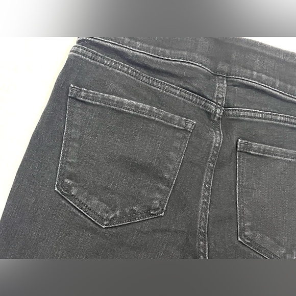 Old Navy Women's Black Mid-Rise Jegging Stretch Waist Size 6 SHORT Jeans - Picture 13 of 15